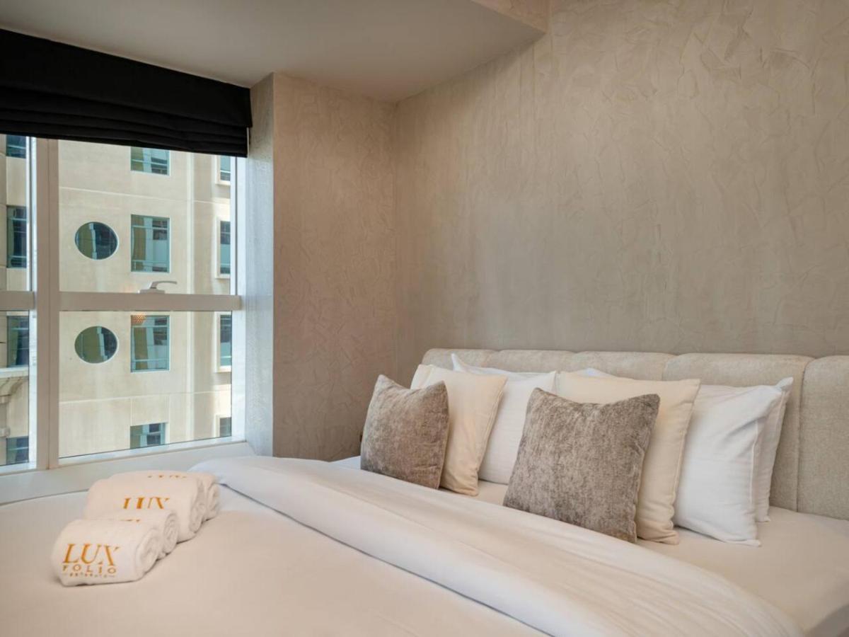 Apartment Upgraded Stylish Living With Private Steam